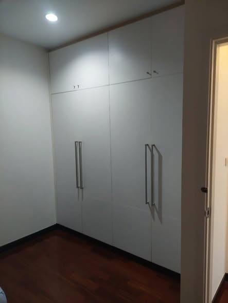 room interior of Pathum Wan Resort