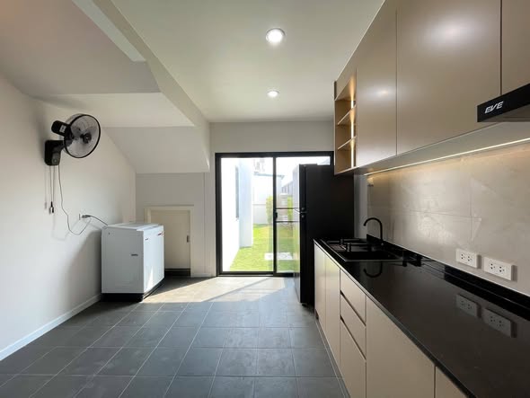 kitchen of Pimnara Srinakarin-Bangna