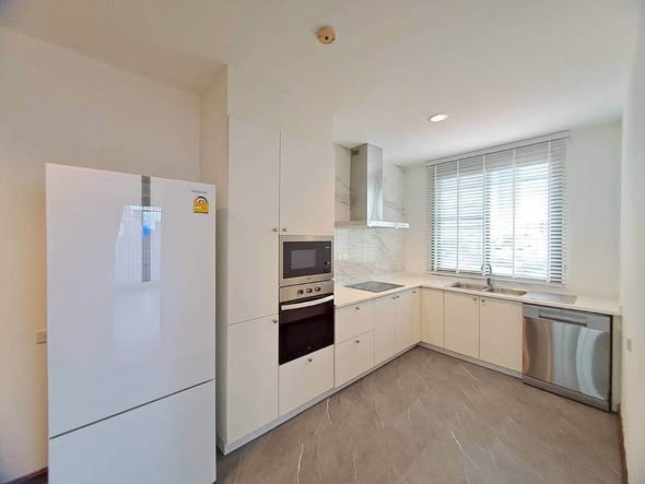 kitchen of PR COURT APARTMENT