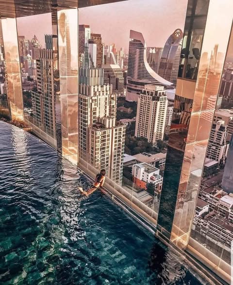 pool of Q Chid Lom – Phetchaburi