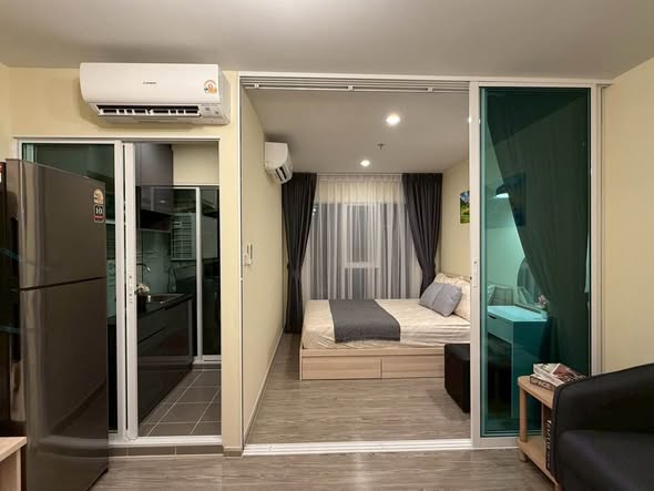 bedroom and room interior of Regent Home Bangson 28