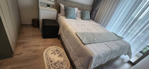 bedroom of Rhythm Ekkamai Estate