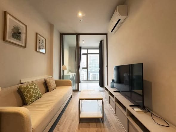 Rhythm Ekkamai Estate