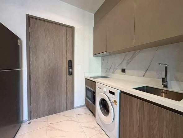 Rhythm Ekkamai Estate