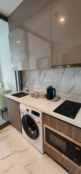 kitchen of Rhythm Ekkamai Estate