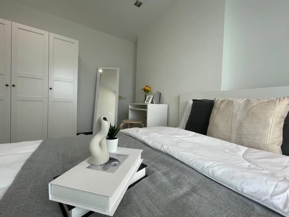 bedroom of Rich Park Triple Station