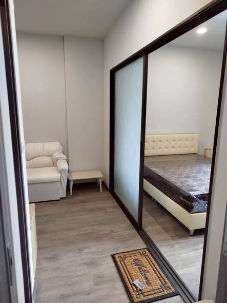 bedroom and room interior of Rich Point @BTS Wutthakat