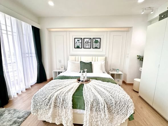 bedroom of Supawan River Place