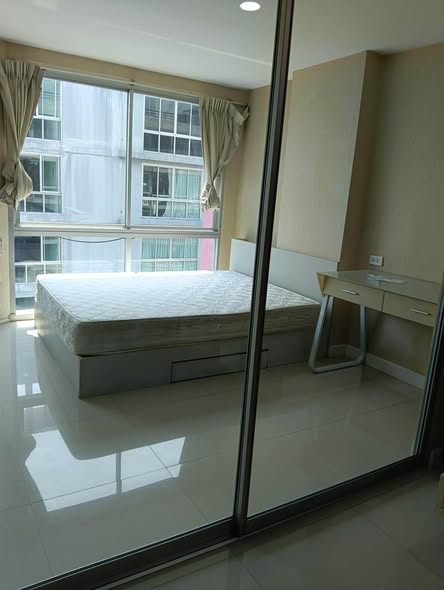 bedroom and room interior of Swift Condo
