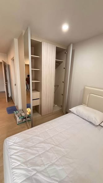 bedroom of Thana Astra Sathorn-Chan