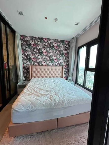 bedroom of THE BASE Phetkasem