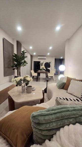 bedroom and living room of The City พระราม9 – กรุงเทพกรีฑา