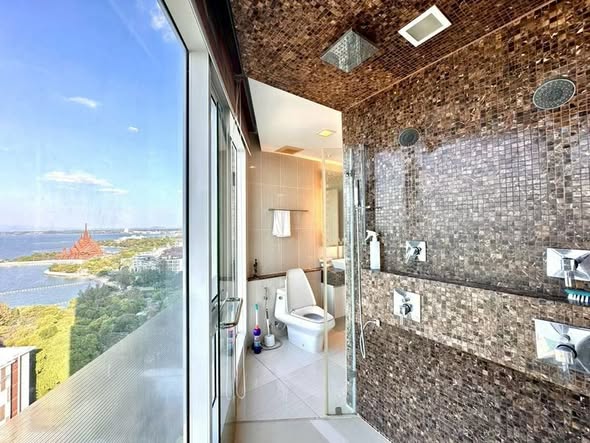 bathroom of The Palm Wongamat Beach Pattaya