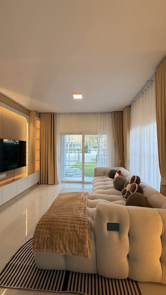 bedroom and living room of Villaggio 3 Srinakarin-Bangna