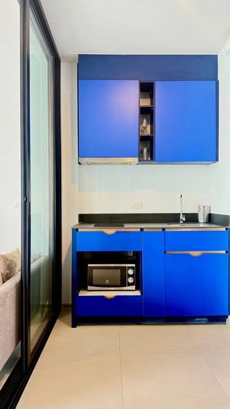 room interior and bathroom of XT Ekkamai