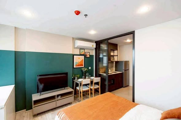 bedroom and room interior of XT HUAIKHWANG