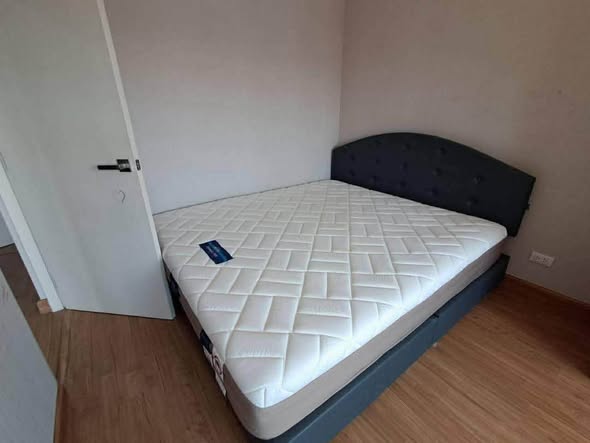 bedroom of บ้านกลางเมือง ลาดพร้าว 101 สเตชั่น