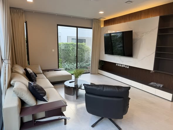 living room and bedroom of มัณฑนา บางนา กม.15 | MANTANA Bangna km. 15