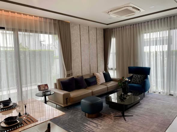 living room and bedroom of มัณฑนา บางนา กม.15 | MANTANA Bangna km. 15