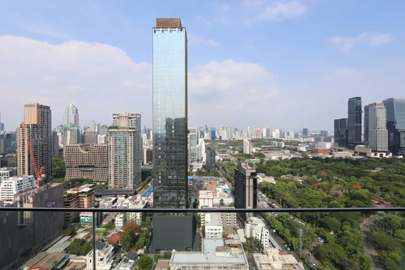 185 Rajadamri