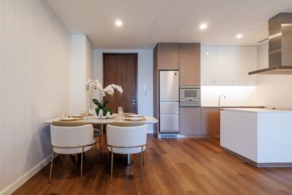 kitchen of 185 Rajadamri