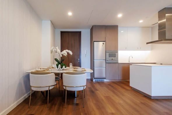 kitchen of 185 Rajadamri