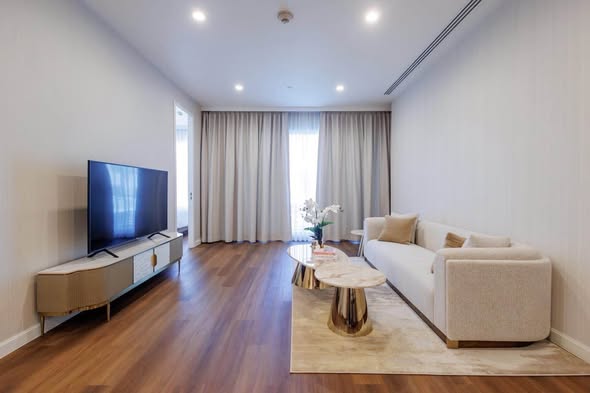 living room and room interior of 185 Rajadamri