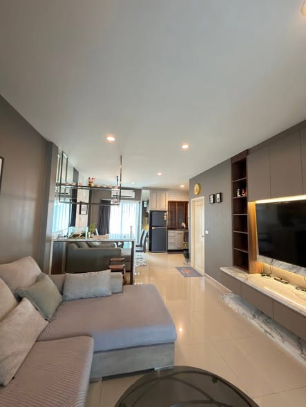bedroom and living room of ไทม์โฮม 2 สวนหลวง-อ่อนนุช