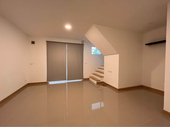 หมู่บ้านแกรนดิตี้ รังสิต-คลอง 2 (Grandity Rangsit Klong 2) | บ้านทาวน์โฮม 2 ชั้น โครงการใหม่จาก Sarithorn
