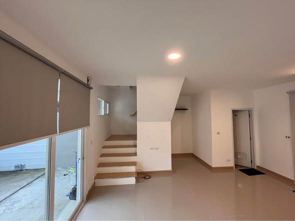 room interior of หมู่บ้านแกรนดิตี้ รังสิต-คลอง 2 (Grandity Rangsit Klong 2) | บ้านทาวน์โฮม 2 ชั้น โครงการใหม่จาก Sarithorn