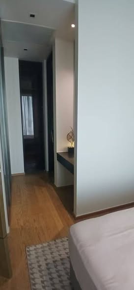 bedroom and room interior of 28 Chidlom
