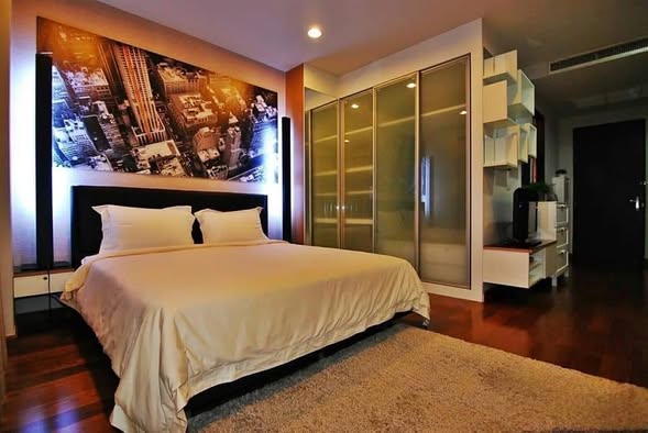 bedroom and room interior of 28 Chidlom
