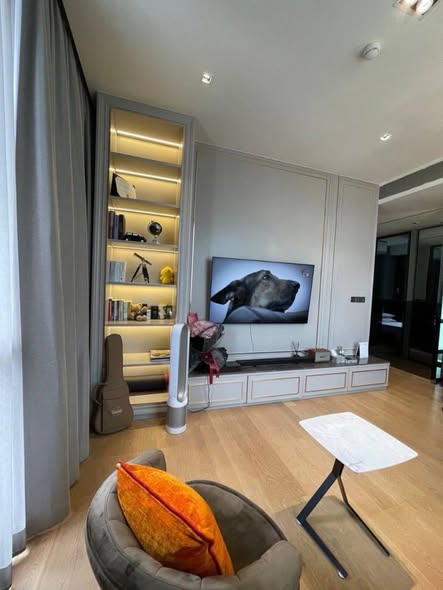 living room of 28 Chidlom