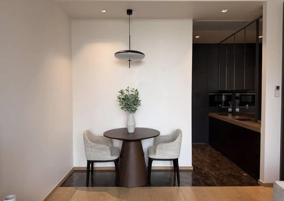 room interior of 28 Chidlom