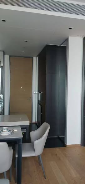 room interior and kitchen of 28 Chidlom