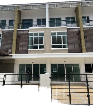 ทาวน์โฮม 3 ชั้น