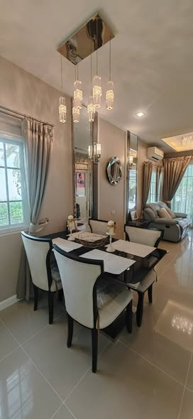 room interior of โกลเด้น ทาวน์ 3 ลาดพร้าว เกษตรนวมินทร์
