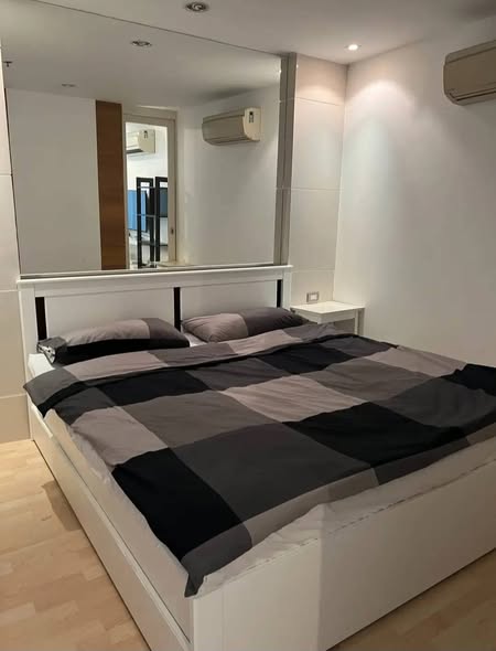 bedroom of 59 Heritage