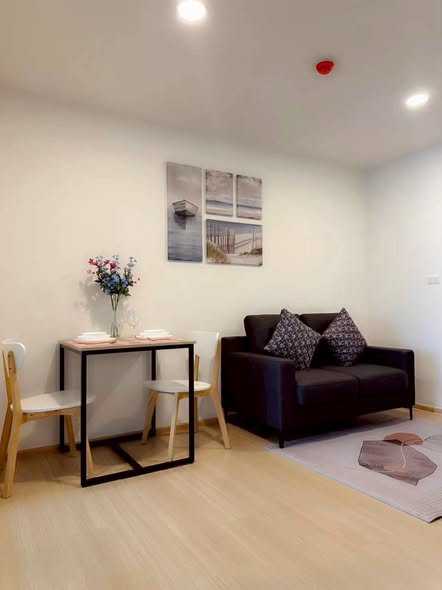 living room of ชีวาทัย ฮอลล์มาร์ค ลาดพร้าว – โชคชัย 4 (เฟส 2)