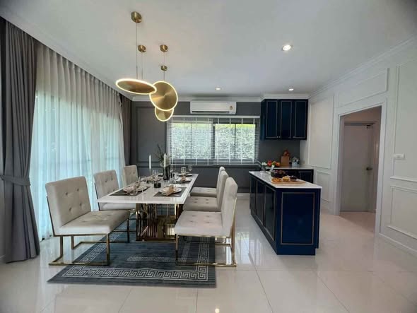 room interior of แกรนด์ สิวารมณ์ (สุขุมวิท – บางปู)