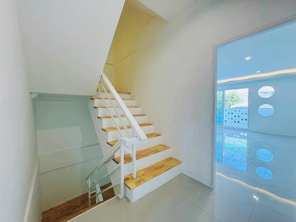 room interior of 89 Bang Bon Ville