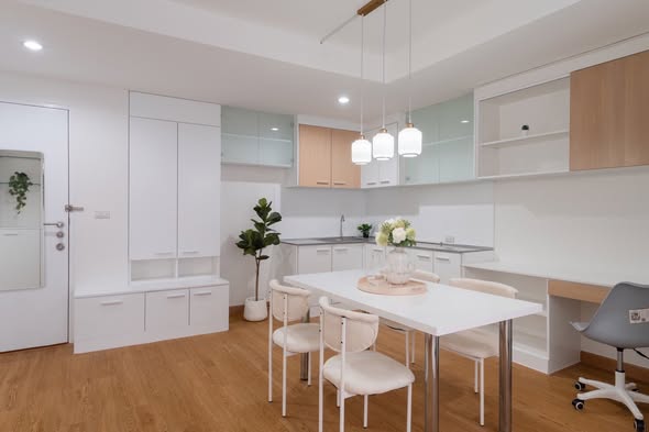 kitchen of ดิ ไอริส (พระราม9 – ศรีนครินทร์)