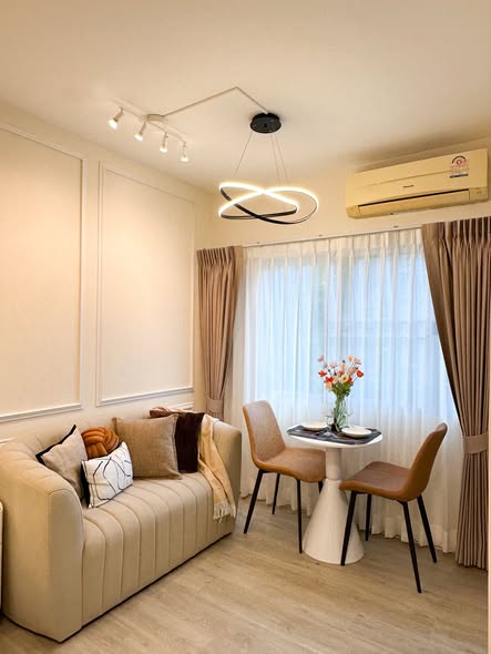 living room and bedroom of A Space ID Asok-Ratchada
