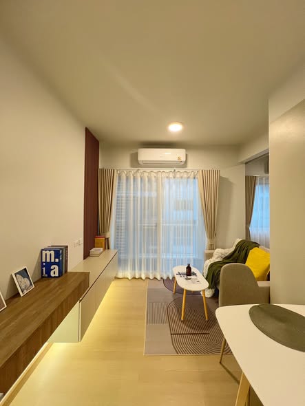 bedroom and living room of A Space ME Sukhumvit 77