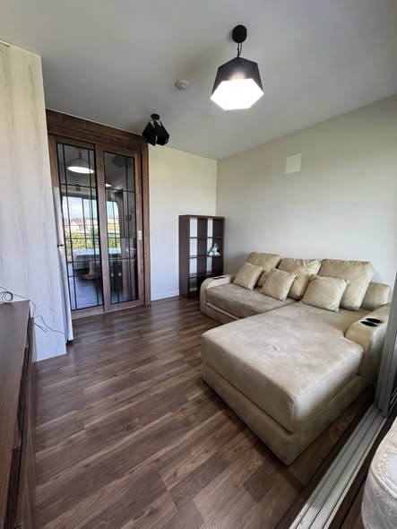 living room and room interior of A Space ME Sukhumvit 77