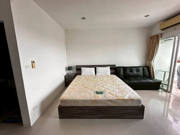 bedroom of A.D. condo Hyatt