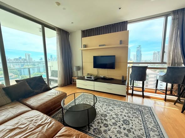 living room and bedroom of AEQUA Residence Sukhumvit 49 dad no3