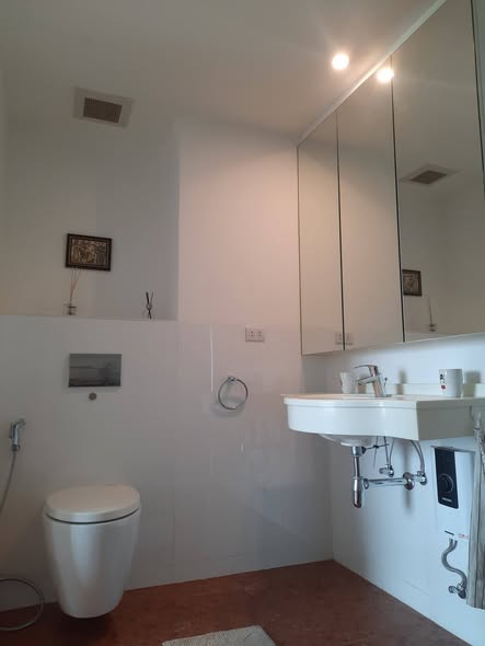 bathroom of Aguston Sukhumvit 22
