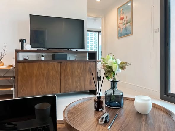 living room and room interior of Aguston Sukhumvit 22