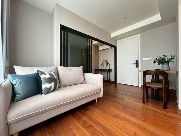 living room of Altitude Symphony
